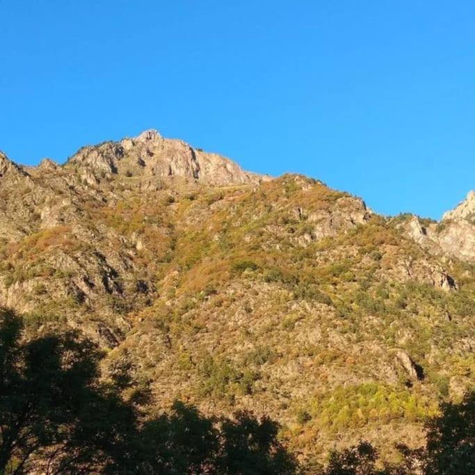 Chambre Ou Gite Dans Une Maison De Montagne - De Suzon A Zelie Entraigues  Экстерьер фото